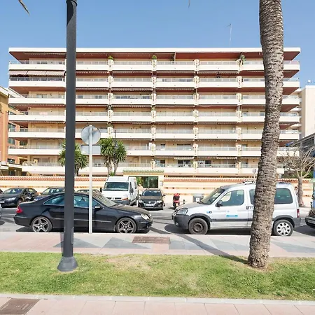 Sea View Apartment *